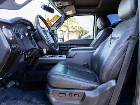 Used 2016 Ford F350 Platinum w/ FX4 Off-Road Package AWD/4WD image 11