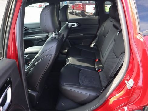 New 2026 Jeep Compass Latitude image 15