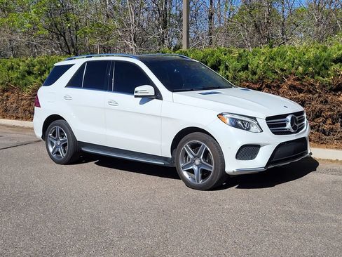Used 2016 Mercedes-Benz GLE 350 4MATIC image 3