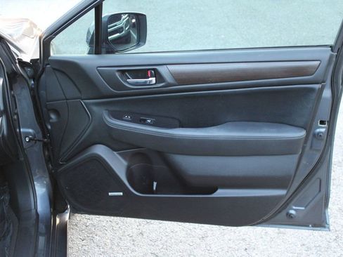Used 2016 Subaru Legacy 2.5i Limited image 20