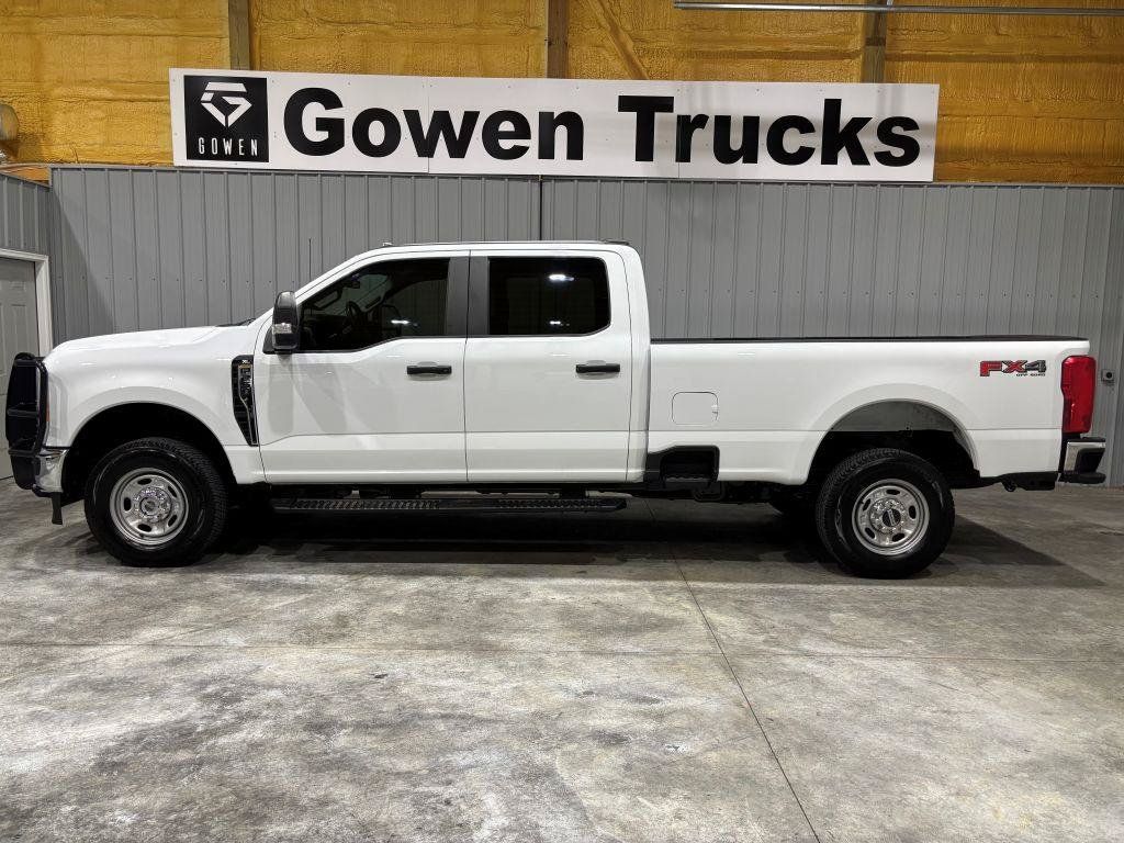 Used 2023 Ford F250 XL w/ XL Driver Assist Package AWD/4WD image 2