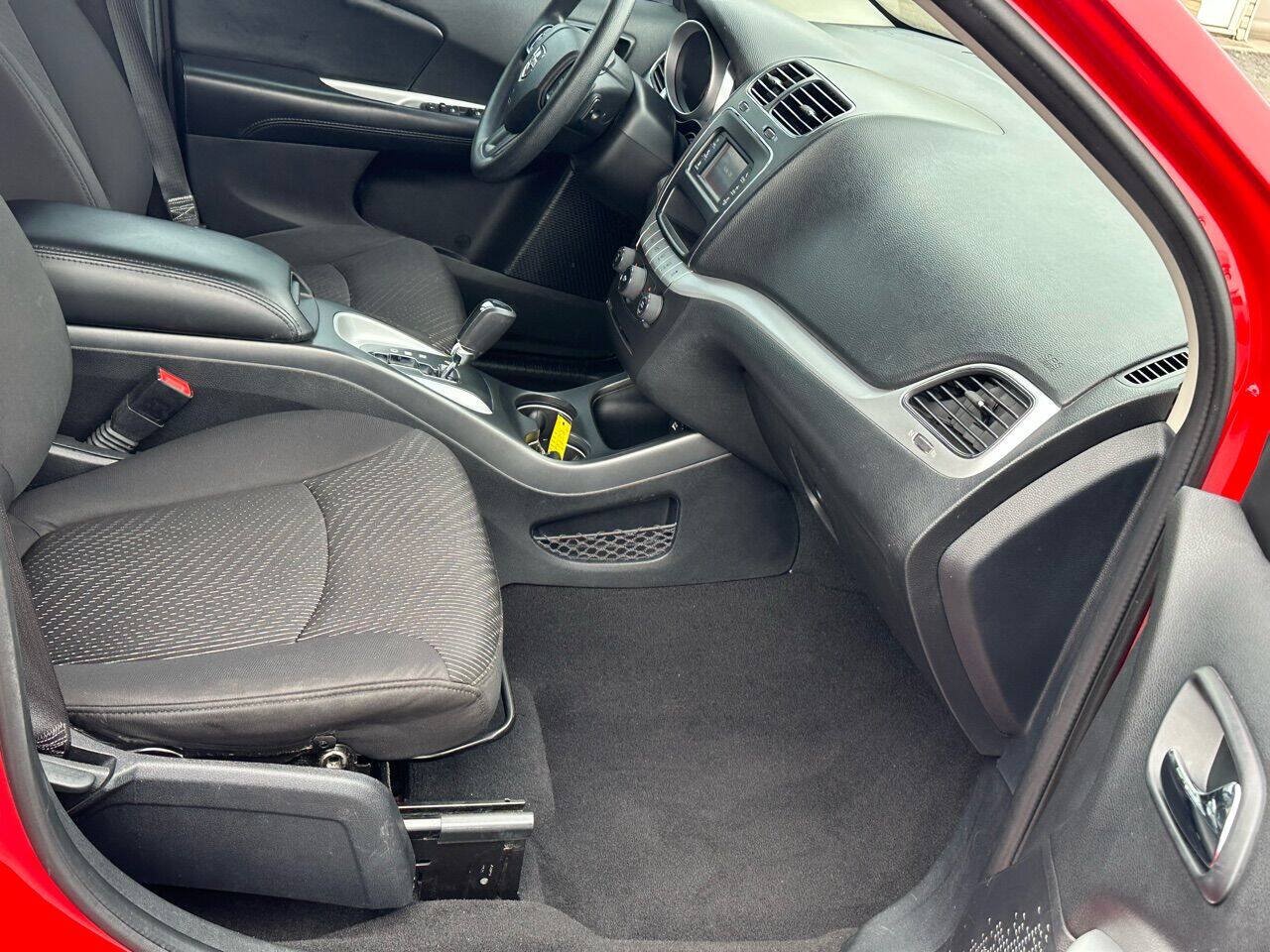 Used 2014 Dodge Journey American Value Package w/ Flexible Seating Group FWD image 14