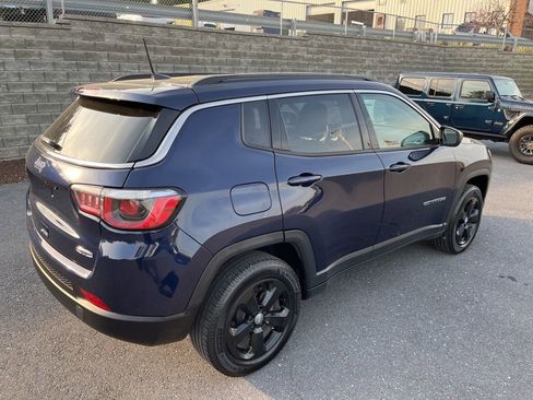 Used 2020 Jeep Compass Latitude image 9