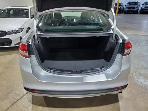 Used 2017 Ford Fusion SE w/ Equipment Group 201A FWD image 40