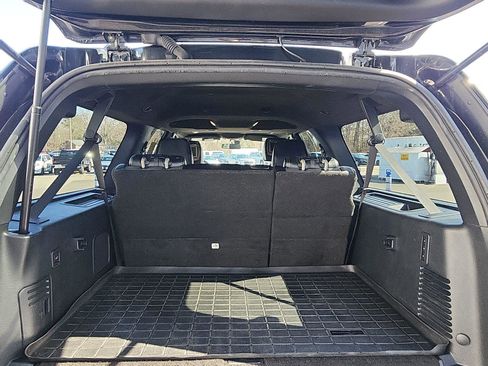 Used 2017 Ford Expedition EL Platinum image 26