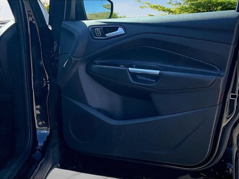 Used 2018 Ford Escape SE FWD image 23