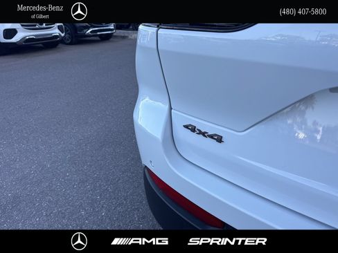 Used 2022 Jeep Grand Cherokee Trailhawk w/ Luxury Tech Group III AWD/4WD image 5