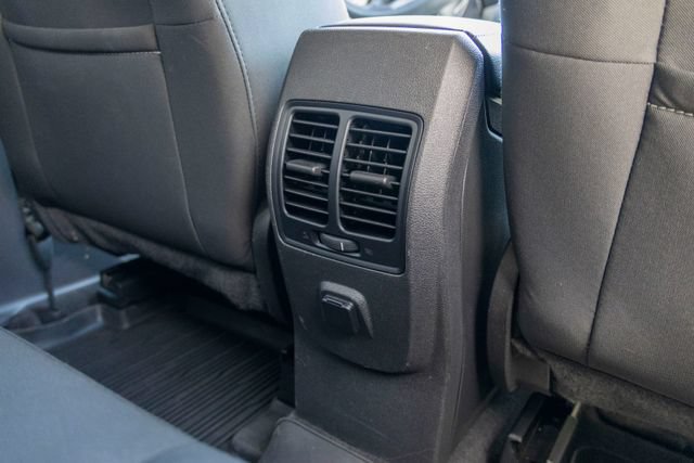 Used 2019 Ford Escape SE FWD image 10
