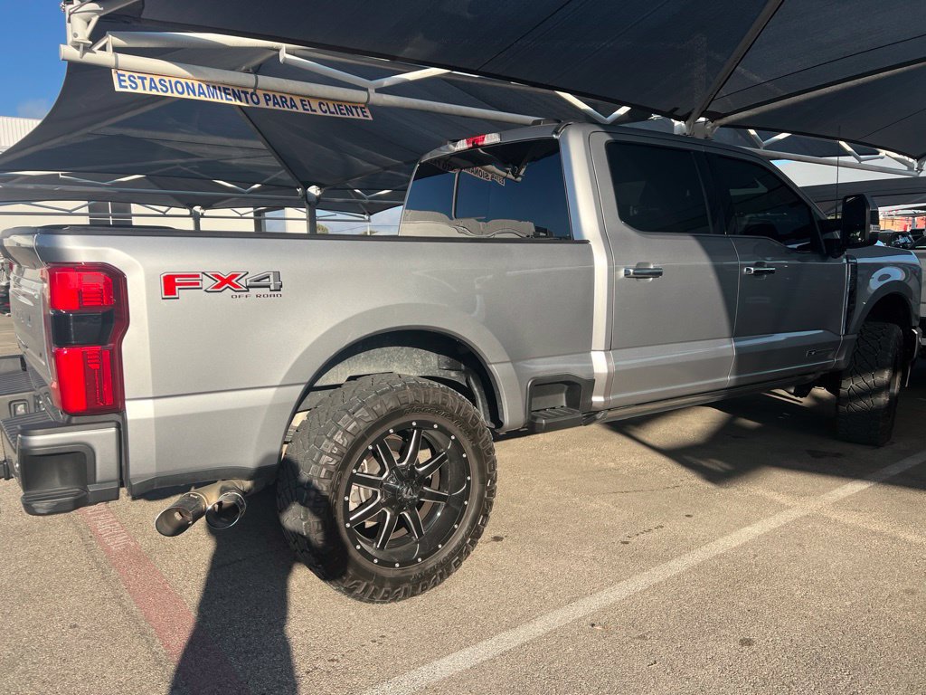 Used 2024 Ford F250 Platinum w/ FX4 Off-Road Package AWD/4WD image 3