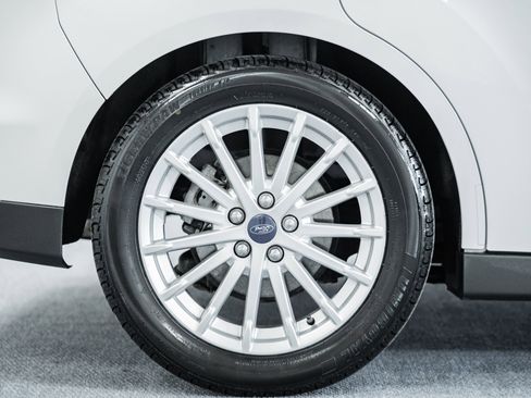 Used 2013 Ford C-MAX SE image 17