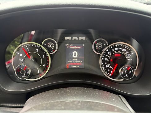 Used 2021 RAM 2500 Big Horn w/ Level 1 Equipment Group AWD/4WD image 18