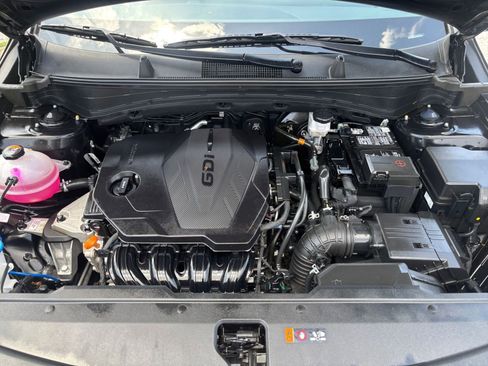 Used 2025 Kia Sportage LX FWD image 32