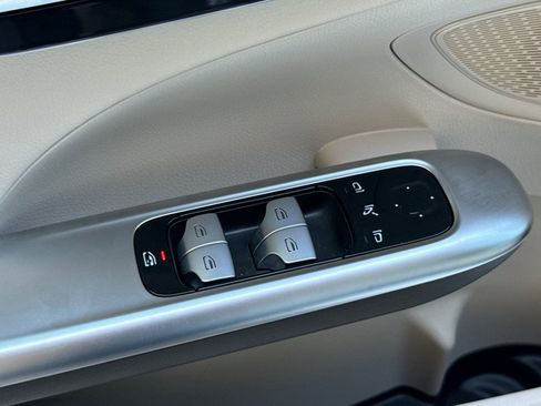 Certified 2025 Mercedes-Benz C 300 Sedan image 12