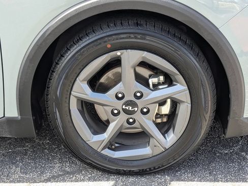 Used 2025 Kia K4 FWD image 29
