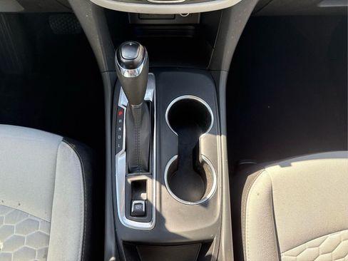 Used 2020 Chevrolet Equinox LS FWD image 20