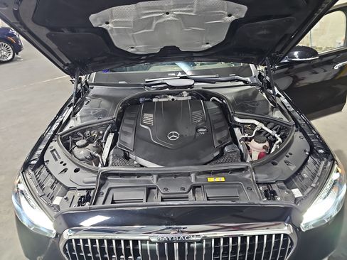 Certified 2023 Mercedes-Benz Maybach S 580 4MATIC image 32