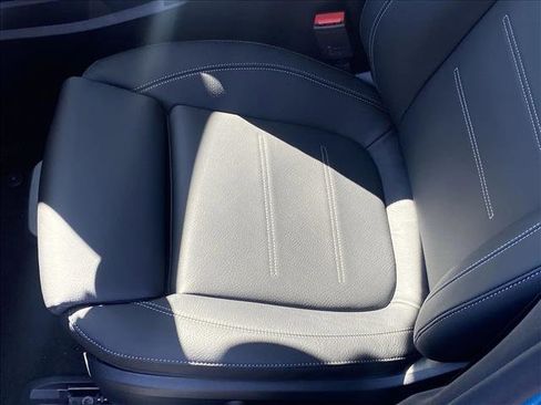 Used 2025 Mercedes-Benz CLA 250 image 4