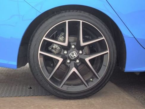 Used 2024 Honda Civic Sport Touring image 13