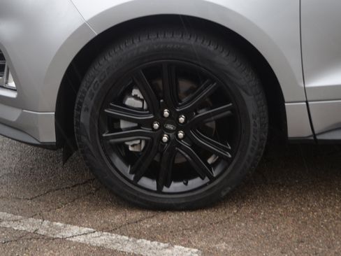 Used 2023 Ford Edge ST-Line image 26