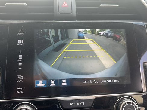 Used 2017 Honda Civic Touring image 13