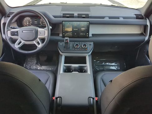 Used 2025 Land Rover Defender 110 S AWD/4WD image 15