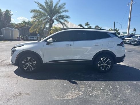 Used 2023 Kia Sportage EX w/ EX Premium Package AWD/4WD image 3