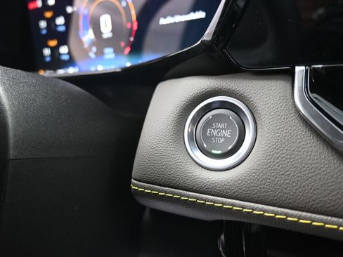 New 2026 Chevrolet Colorado ZR2 AWD/4WD image 18