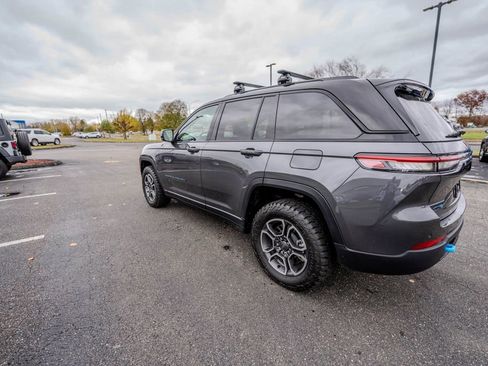 Used 2022 Jeep Grand Cherokee Trailhawk image 5