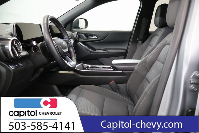 Used 2025 Chevrolet Equinox LT AWD/4WD image 12