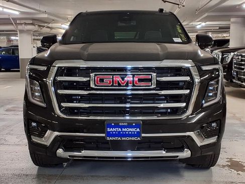 New 2026 GMC Yukon XL Elevation image 2