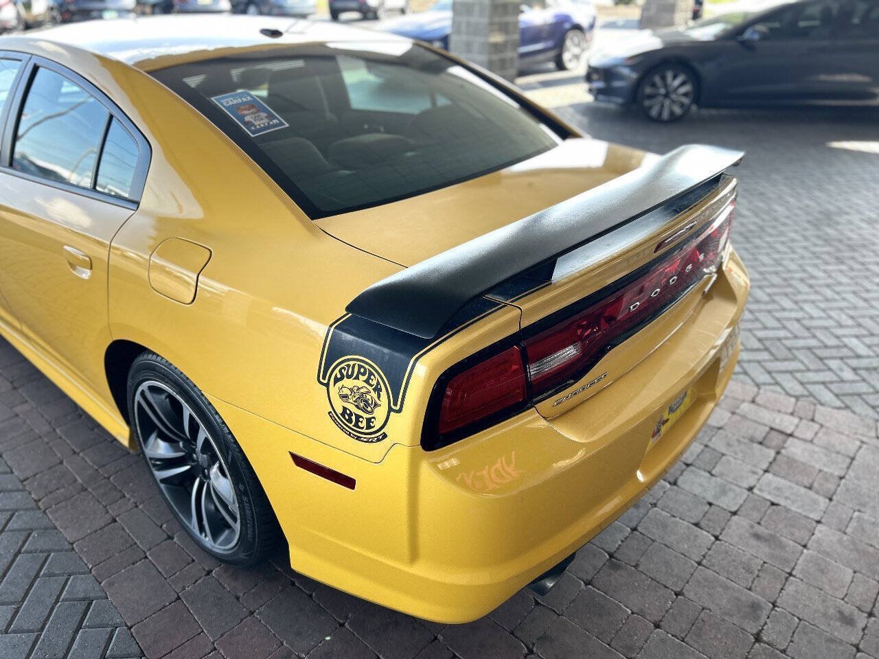 Used 2012 Dodge Charger SRT8 Super Bee w/ Premium Audio Group II RWD image 17