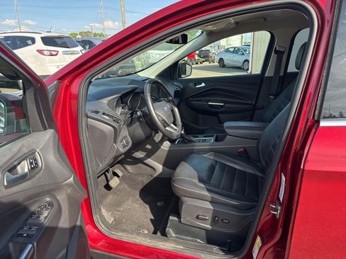 Used 2017 Ford Escape Titanium AWD/4WD image 9