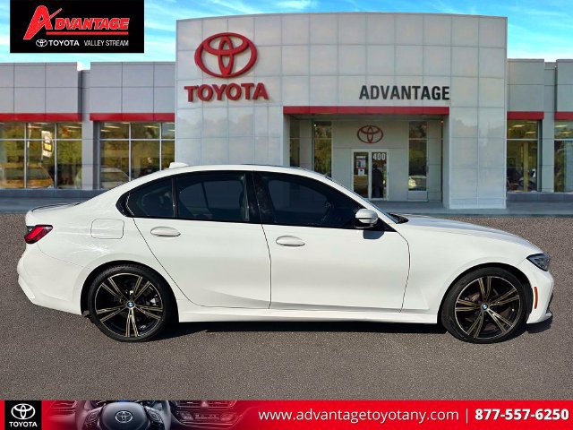 Used 2022 BMW 330i xDrive Sedan w/ M Sport Package AWD/4WD image 5