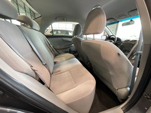 Used 2011 Toyota Corolla LE image 16