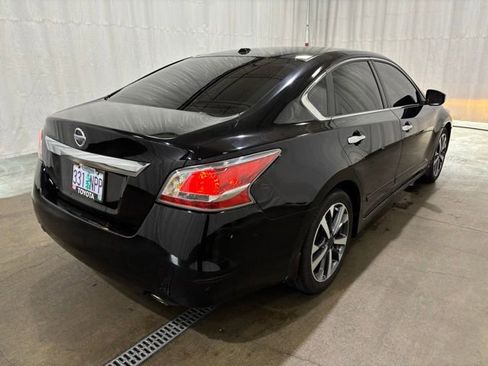 Used 2015 Nissan Altima 2.5 SL w/ Technology Package image 4