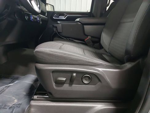 Used 2024 GMC Sierra 1500 SLE image 29