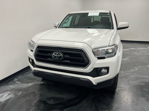Used 2021 Toyota Tacoma SR5 image 3