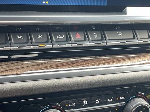 Certified 2023 Chevrolet Silverado 1500 LT w/ Convenience Package II image 19