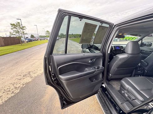 Used 2016 Honda Pilot Touring image 26