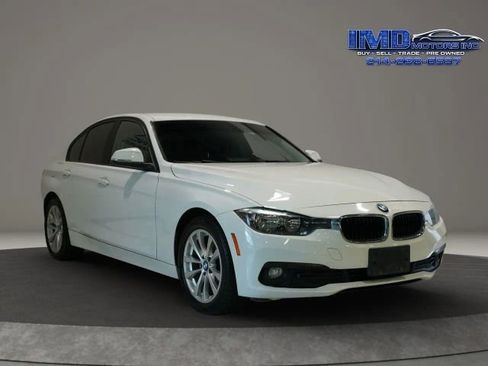 Used 2016 BMW 320i Sedan RWD image 3