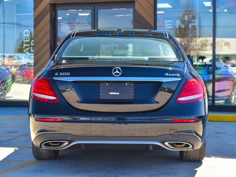 Used 2019 Mercedes-Benz E 300 4MATIC w/ Convenience Package image 12