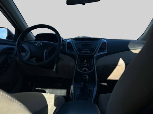 Used 2016 Hyundai Elantra SE image 14