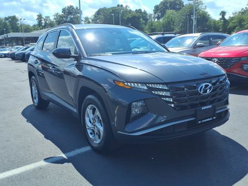 Used 2024 Hyundai Tucson SEL AWD/4WD image 3