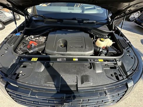 Used 2025 Land Rover Range Rover Long Wheelbase SE image 34