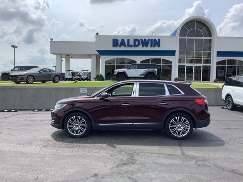 Used 2018 Lincoln MKX Reserve w/ Lincoln MKX Climate Package FWD image 4