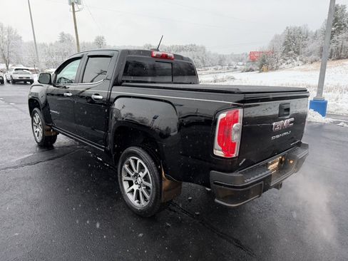 Used 2022 GMC Canyon Denali image 13