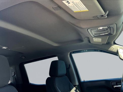 Used 2022 Chevrolet Silverado 1500 Custom image 19