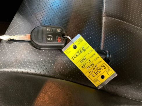 Used 2014 Ford F150 FX4 w/ Equipment Group 402A Luxury image 11