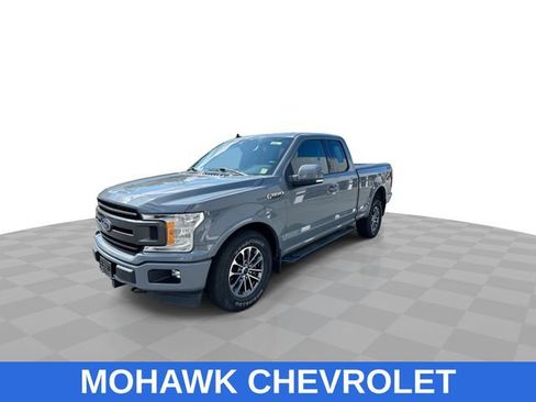 Used 2019 Ford F150 XLT w/ Equipment Group 302A Luxury AWD/4WD image 4