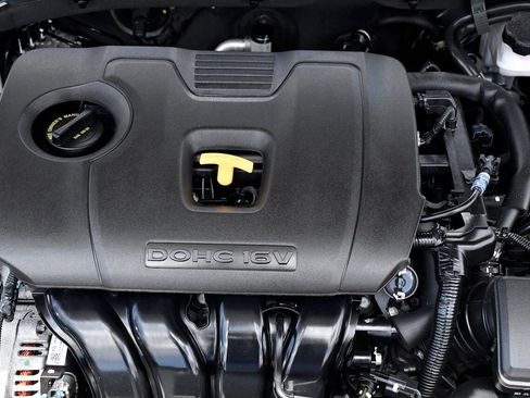 Used 2024 Kia Forte LXS image 19